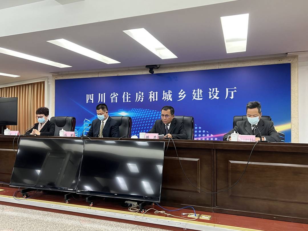 小區(qū)有人野蠻裝修 遛狗不牽繩怎么辦？